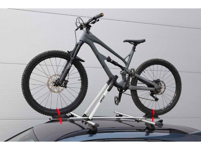 cyklonosic strešný nosič bicyklov RBR-02 02589