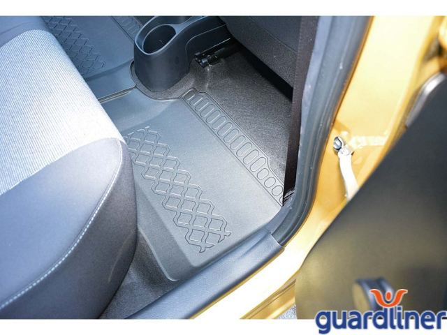 gumové rohože so zvýšeným okrajom autorohože Aristar 602773 Guardliner Toyota Yaris