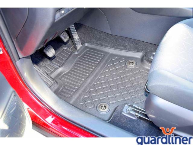 gumové rohože so zvýšeným okrajom autorohože Aristar 603390 Guardliner Toyota Rav 4 V manuál
