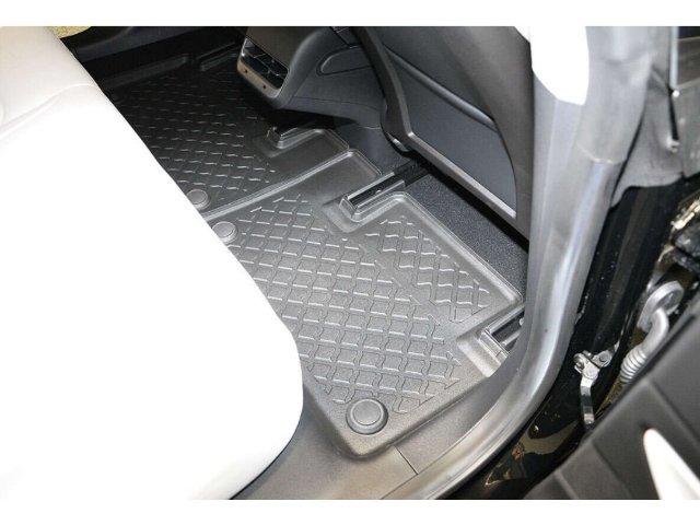 gumové rohože so zvýšeným okrajom autorohože Aristar Guardliner 603860 Tesla model 3 sedan