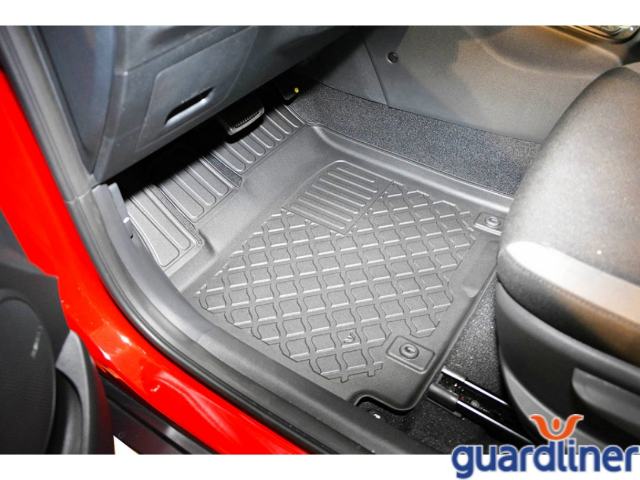 gumové rohože so zvýšeným okrajom autorohože Aristar 603315 Guardliner Hyundai Kona