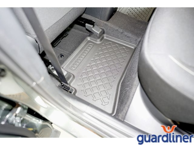 gumové rohože so zvýšeným okrajom autorohože 603323 Aristar Guardliner Kia Sportage