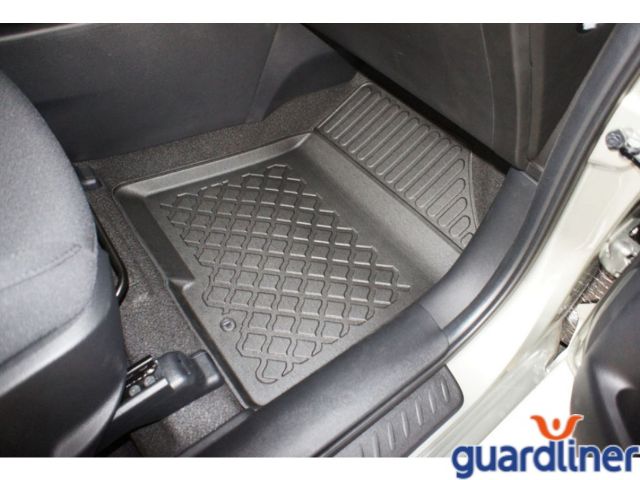 gumové rohože so zvýšeným okrajom autorohože Aristar 603187 Guardliner Kia Carens