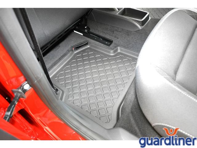 gumové rohože so zvýšeným okrajom autorohože Aristar 603289 Skoda Fabia III hatchback combi kombi