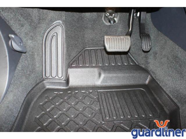 gumové rohože so zvýšeným okrajom autorohože Aristar 602586 Guardliner Volvo V60