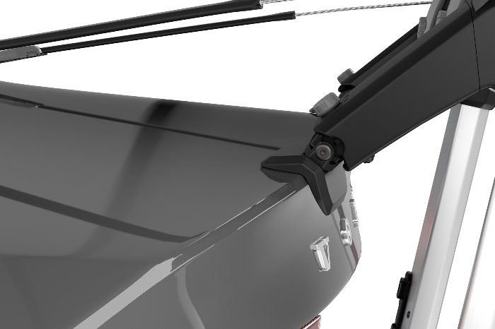 nosic bicyklov na zadne dvere thule outway platform