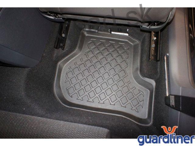 Autorohože so zvýšeným okrajom 3D GUARDLINER Škoda Octavia II (2004-2013) (SADA) (ARISTAR)