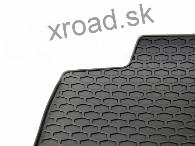 Gumové rohože štandard Škoda Enyaq iV od 2021 (SADA) (GUMÁRNY ZUBŘÍ)