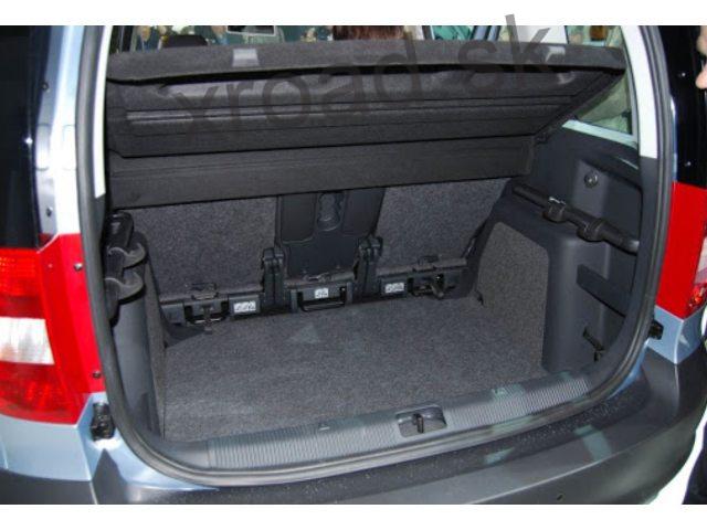 Vaňa do kufra Škoda Yeti (2009-2017) 1ks (GUMÁRNY ZUBŘÍ)