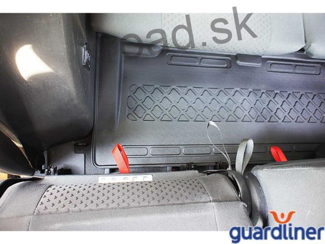 Autorohože so zvýšeným okrajom 3D GUARDLINER VW Touran (2003-2015) 3. rad (SADA) (ARISTAR)