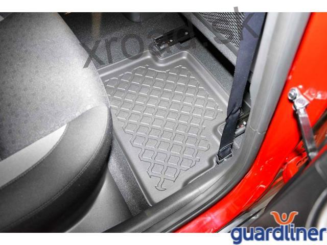 Autorohože so zvýšeným okrajom 3D GUARDLINER Hyundai Kona od 2017 (nie pre Hybrid a elektrickú verziu) (SADA) (ARISTAR)