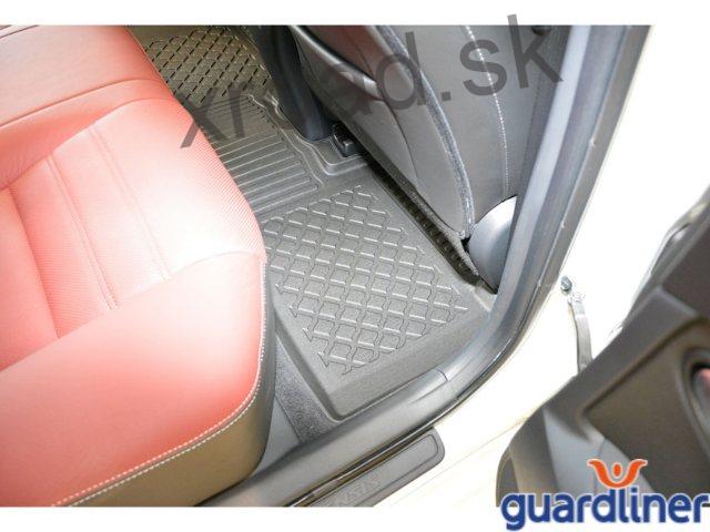 Autorohože so zvýšeným okrajom 3D GUARDLINER Toyota Avensis III (2009-2018) (SADA) (ARISTAR)
