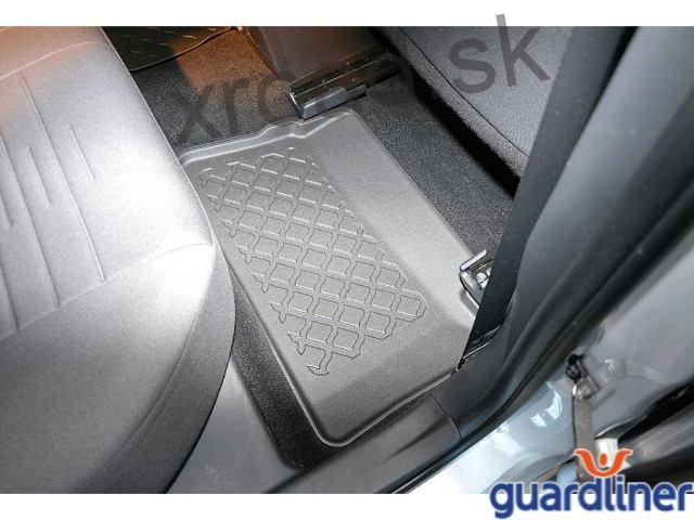 Autorohože so zvýšeným okrajom 3D GUARDLINER Toyota Auris II (aj Hybrid) (2012-2018) (SADA) (ARISTAR)