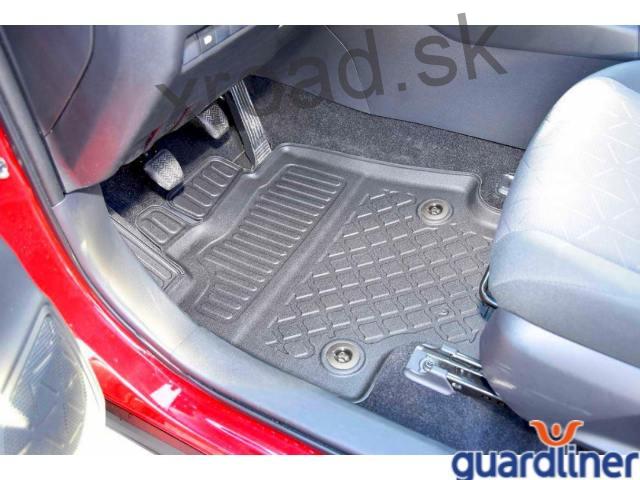 Autorohože so zvýšeným okrajom 3D GUARDLINER Toyota Rav4 V manuál od 2018 (SADA) (ARISTAR)