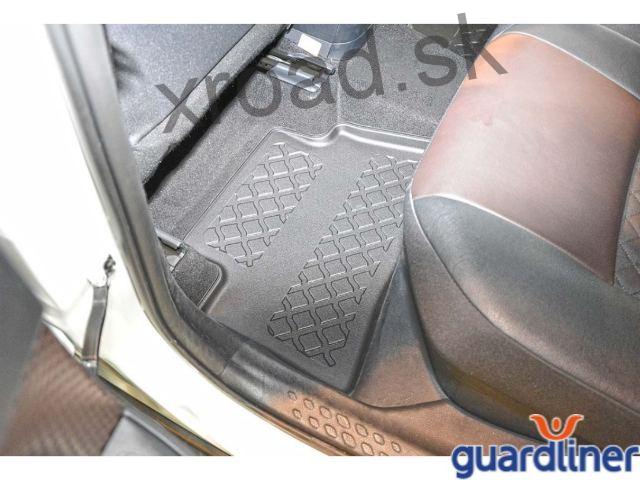 Autorohože so zvýšeným okrajom 3D GUARDLINER Toyota Corolla Cross od 2020 (SADA) (ARISTAR)