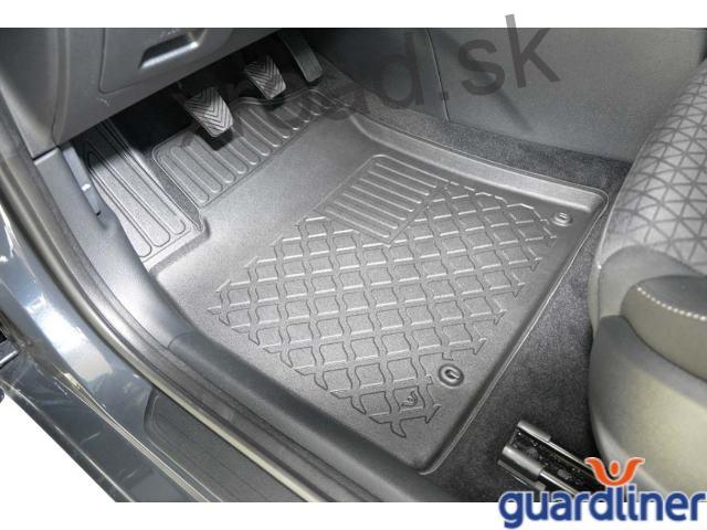 Autorohože so zvýšeným okrajom 3D GUARDLINER Hyundai i30 III (hatchback/fastback/combi) od 2016 (SADA) (ARISTAR)