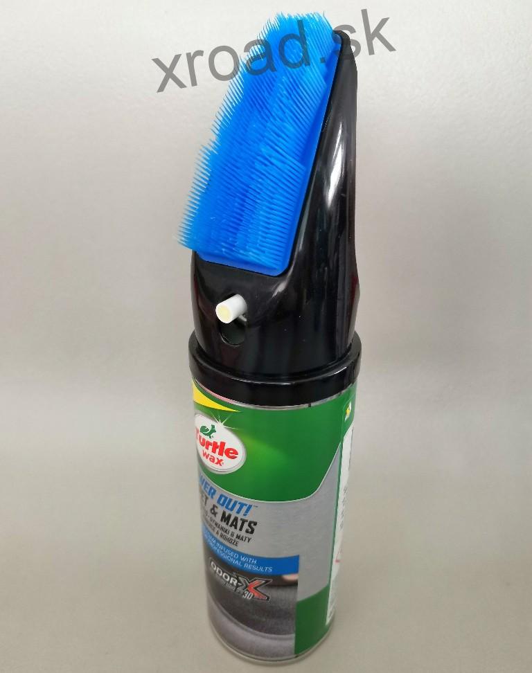 Čistiaca pena na koberce a rohože s integrovanou kefou 400ml (TURTLE WAX)