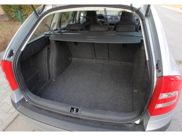 Vaňa do kufra Škoda Octavia II lft/combi od 2004 1ks (GUMÁRNY ZUBŘÍ)