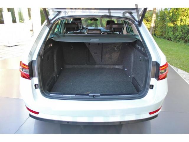 Vaňa do kufra Škoda Superb III combi (spodná) od 2015 1ks (GUMÁRNY ZUBŘÍ)